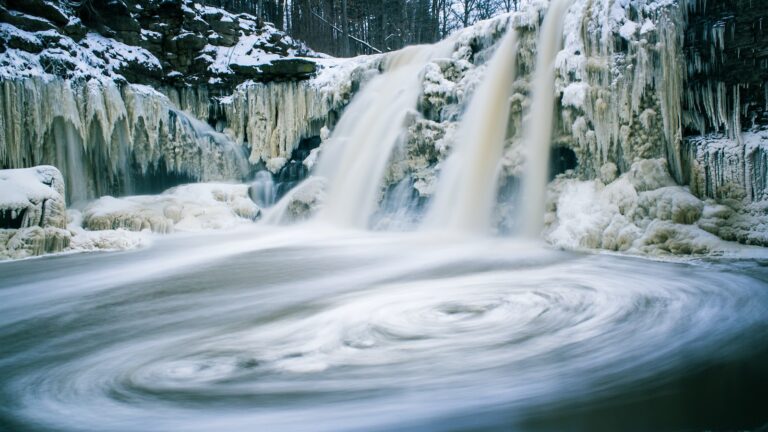 Rozwiązanie problemów pralki Whirlpool – przewodnik